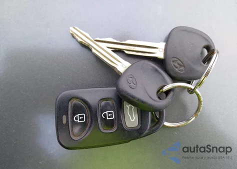 2008 Hyundai Elantra Gls/Se z USA, uszkodzony, nr VIN KMHDU46D58U523411